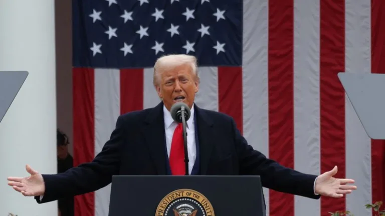 Live updates: Trump announces sweeping new tariffs on imports on