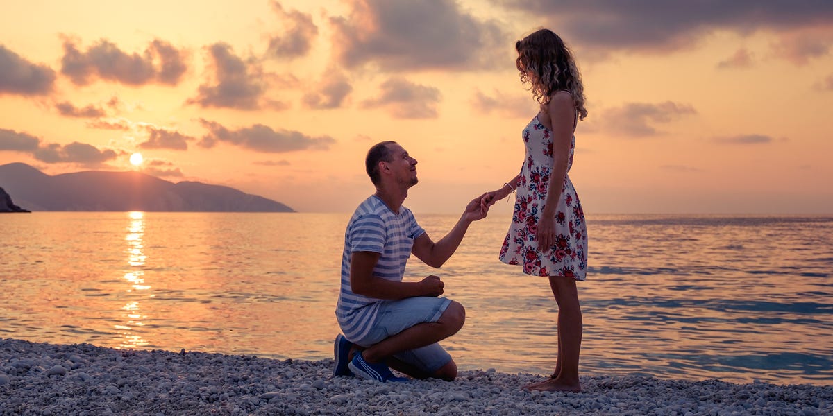 11 People Who Got Engaged in Less Than a Month
