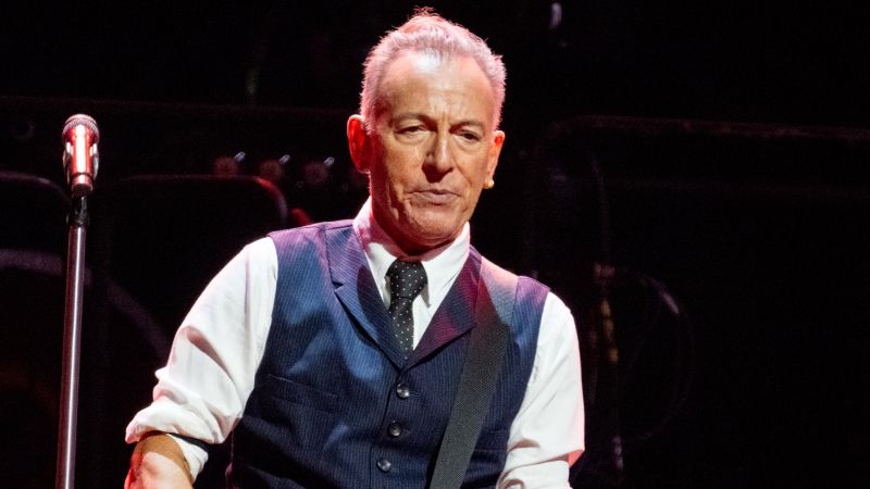 Bruce Springsteen sees ‘an American tragedy’ happening, but holds hope