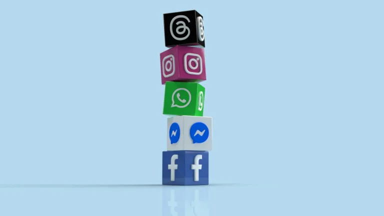 How to Make Viral Social Media Posts in 8 Steps